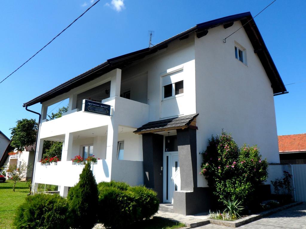 Apartments Jurasic Огулин Экстерьер фото